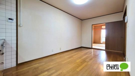 �@�����E���r���O