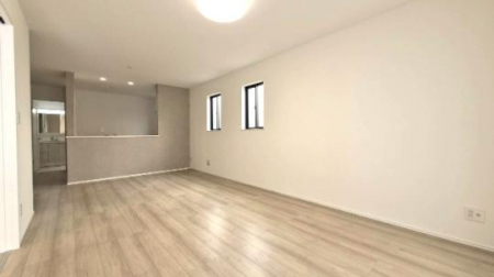 �@�����E���r���O