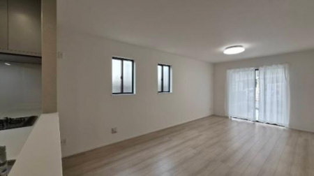 �@�����E���r���O