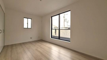 �@�����E���r���O