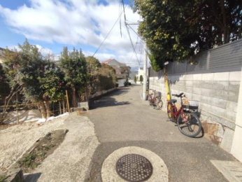 �@�O�ʓ��H