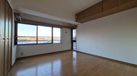 �@�����E���r���O