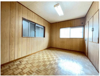 �@�����E���r���O