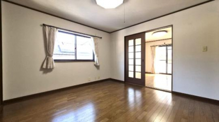 �@�����E���r���O