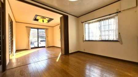 �@�����E���r���O