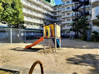 �@���̑����L����