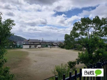 �@������k��������:2255m