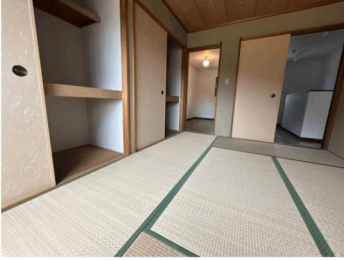 �@�����E���r���O