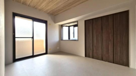 �@�����E���r���O