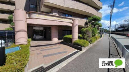 �@�G���g�����X