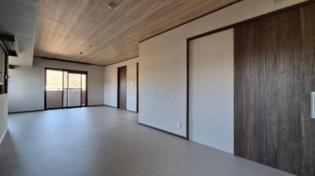 �@�����E���r���O