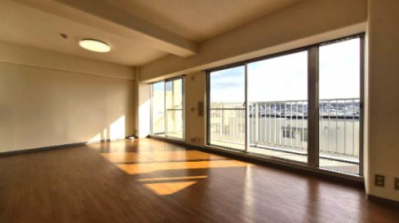 �@�����E���r���O