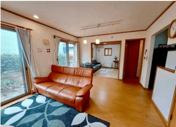 �@�����E���r���O