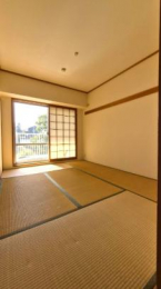 �@�����E���r���O