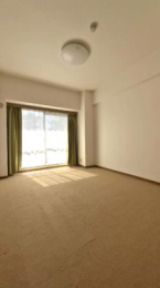 �@�����E���r���O