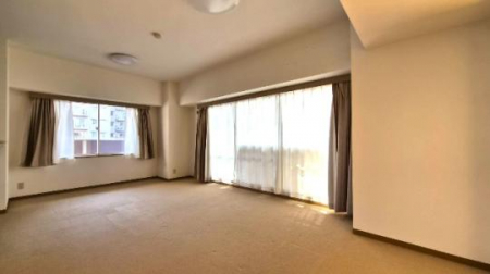 �@�����E���r���O