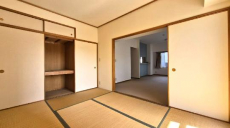 �@�����E���r���O