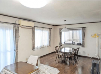 �@�����E���r���O