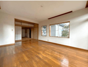 �@�����E���r���O