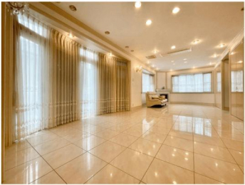 �@�����E���r���O