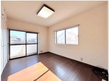 �@�����E���r���O