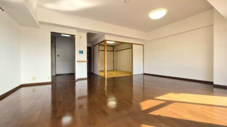 �@�����E���r���O