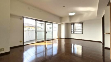 �@�����E���r���O