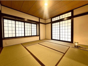 �@�����E���r���O