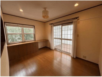 �@�����E���r���O