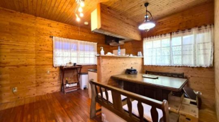 �@�����E���r���O