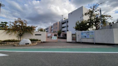 �@�r�c�s���_�c���w�Z:764m