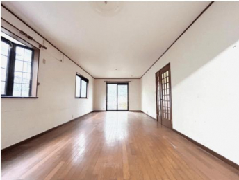 �@�����E���r���O